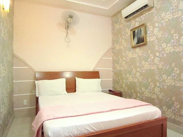 Khách sạn Gold Lion 2*